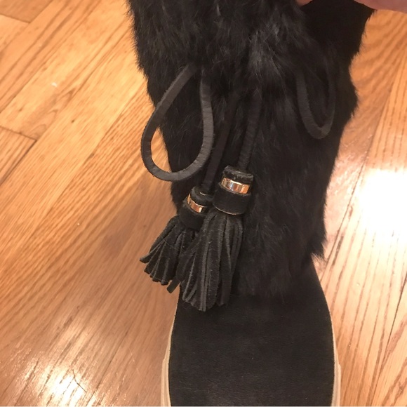Great condition Tory Burch Angelica faux fur black tassel boots size 8 - Picture 6 of 8